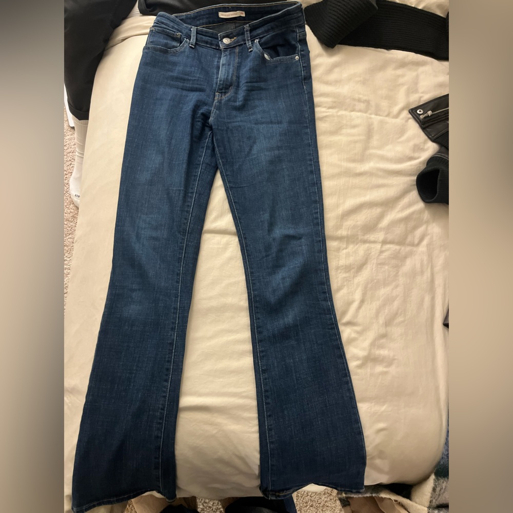 Levi's Bootcut Jeans
